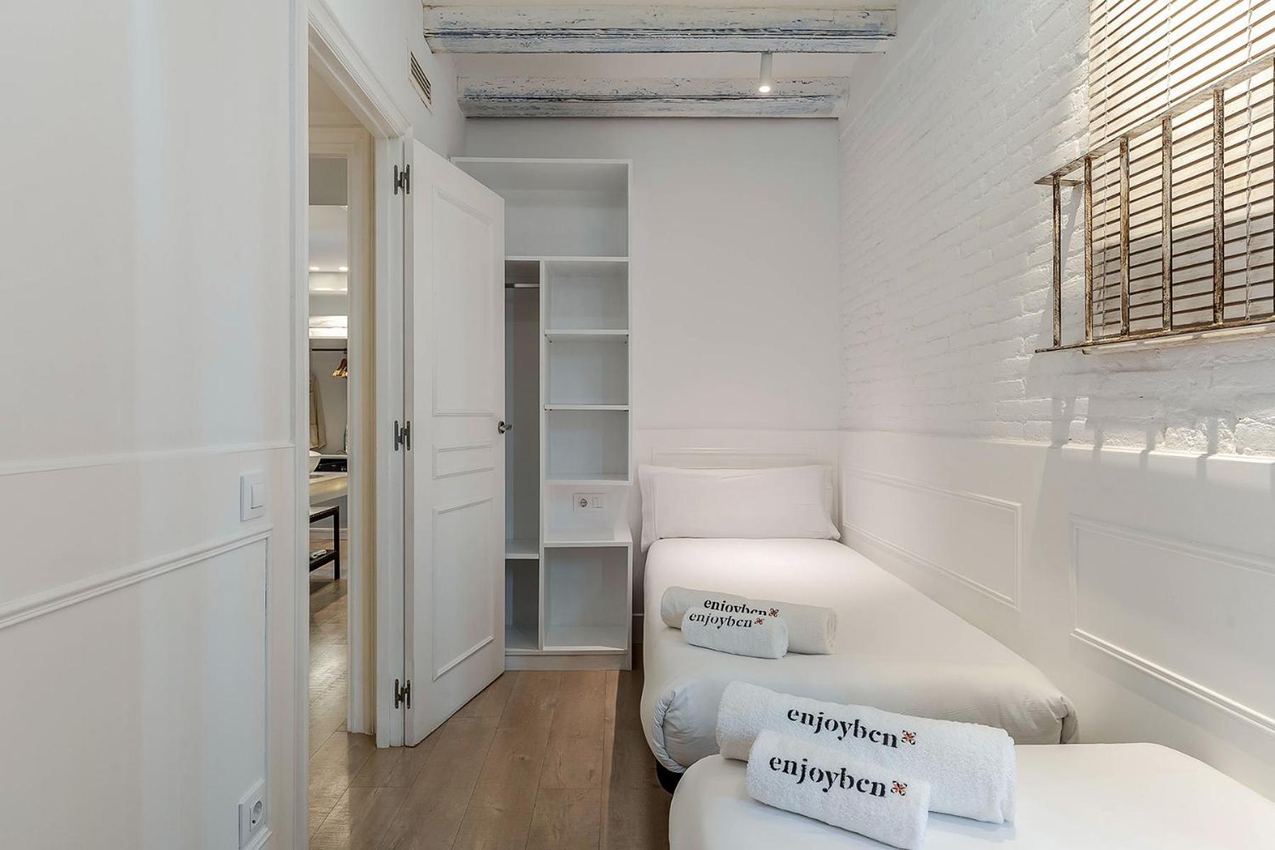 Enjoybcn Colon Apartments Barcelona Exterior foto